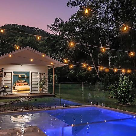 The Poolhaus Retreat - Peaceful Private Studio Valdora Zewnętrze zdjęcie